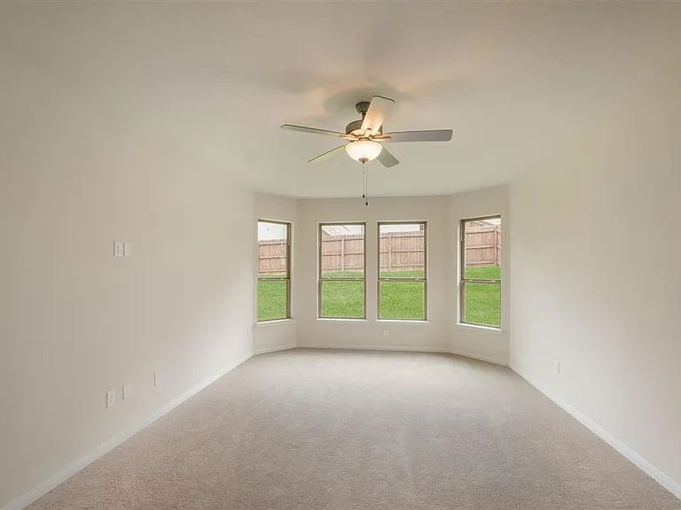 1717 Wind Riv — Photo 5