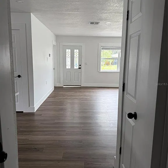 1819 Shore Acres Blvd NE — Photo 6
