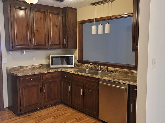 3rd image of 3509 Hastings Dr