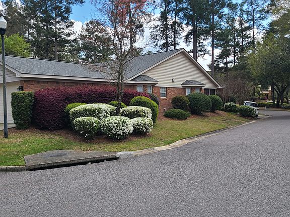 3rd image of 605 Clarendon Pl