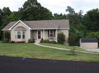 1013 Ridgeview Dr, Pleasant View, TN 37146