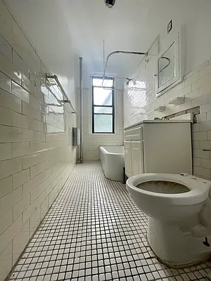 Rented by Voro New York | media 13