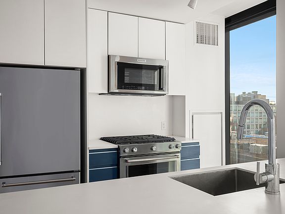 5th image of 415 Red Hook Ln APT 19B