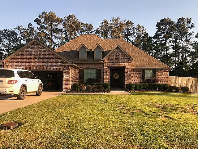 1st image of 12140 Woodland Dr