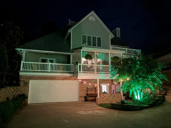 738 Marina Village Dr, Grand Rivers, KY 42045