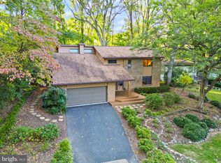 2074 Amberjack Ct, Reston, VA 20191