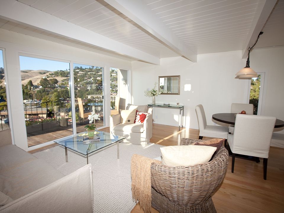 Open Living/Dining Room