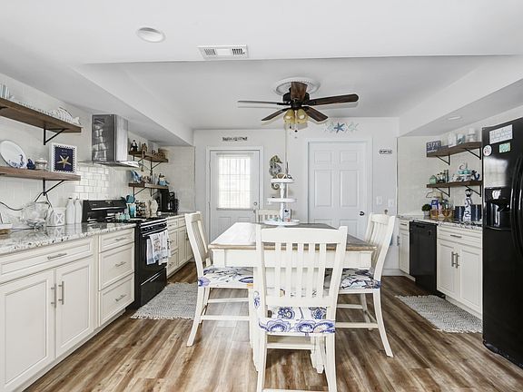 5th image of 107 Chesapeake Bay Ct
