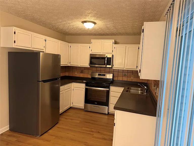 1819 Crescent Hill Dr NW — Photo 7