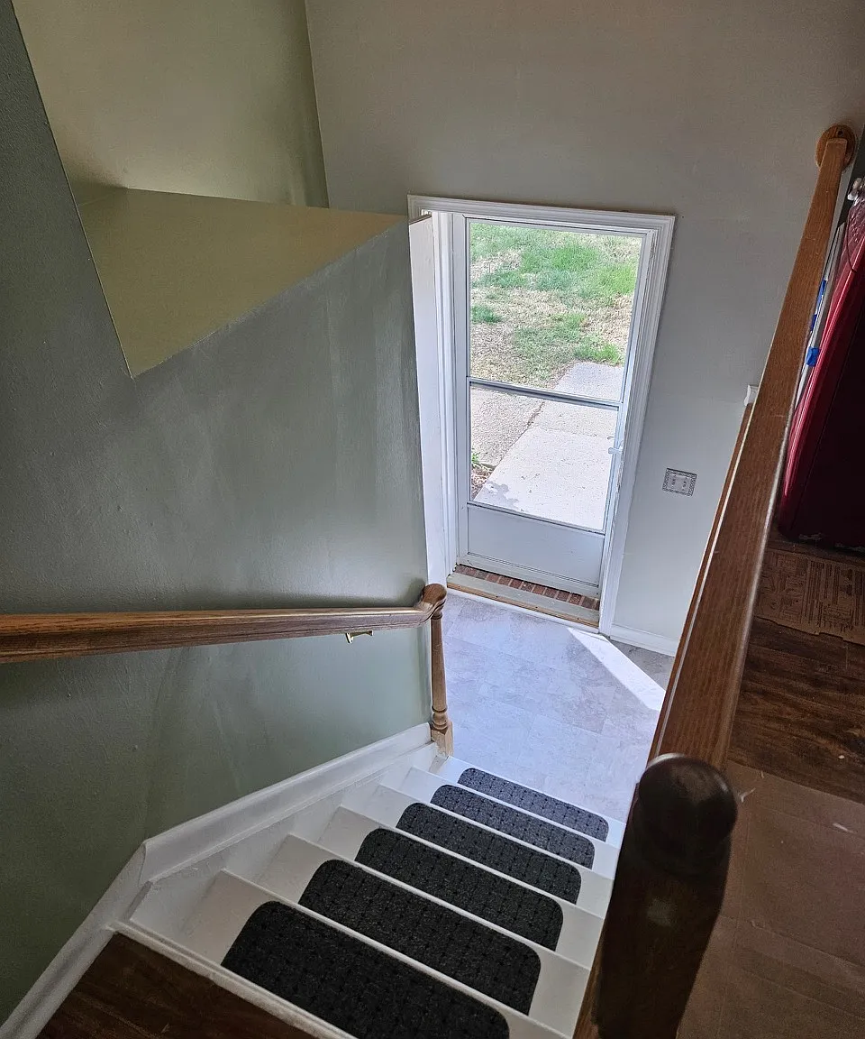3 bed, $2,300 — Photo 4