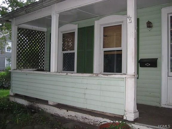 3rd image of 136 Ball St