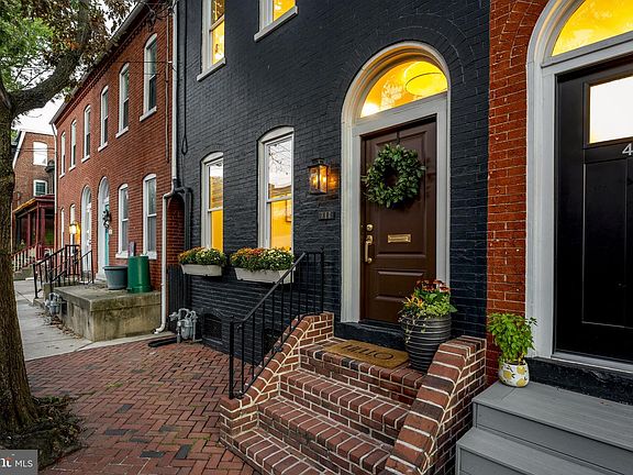 2nd image of 411 W Lemon St