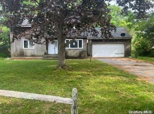 42 Edwards Rd, Mastic Beach, NY 11951