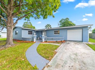 321 Shady Ln, Port Saint Lucie, FL 34952