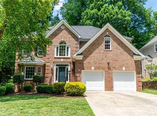 4511 Jamesford Dr, Jamestown, NC 27282