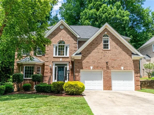 4511 Jamesford Dr, Jamestown, NC 27282