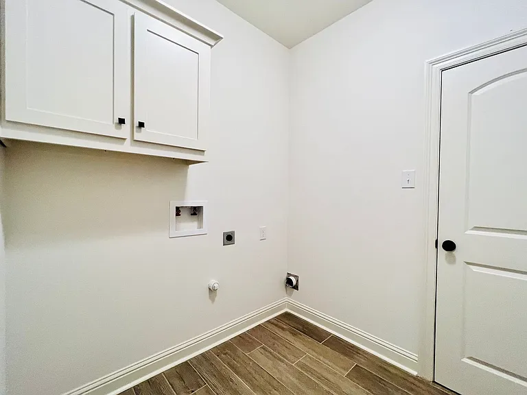 222 Finnegan Way — Photo 16