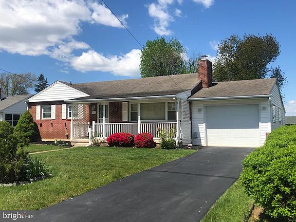 3rd image of 113 Miller Dr