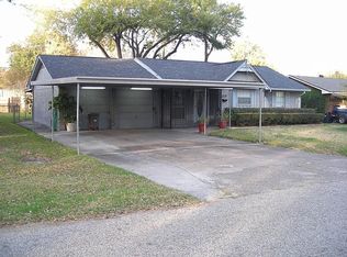 215 E Carby Rd, Houston, TX 77037