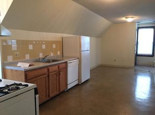 78 Robbins St, Waltham, MA 02453