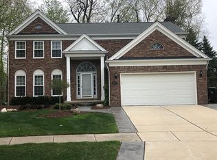 1259 Thames Ct, Rochester Hills, MI 48307