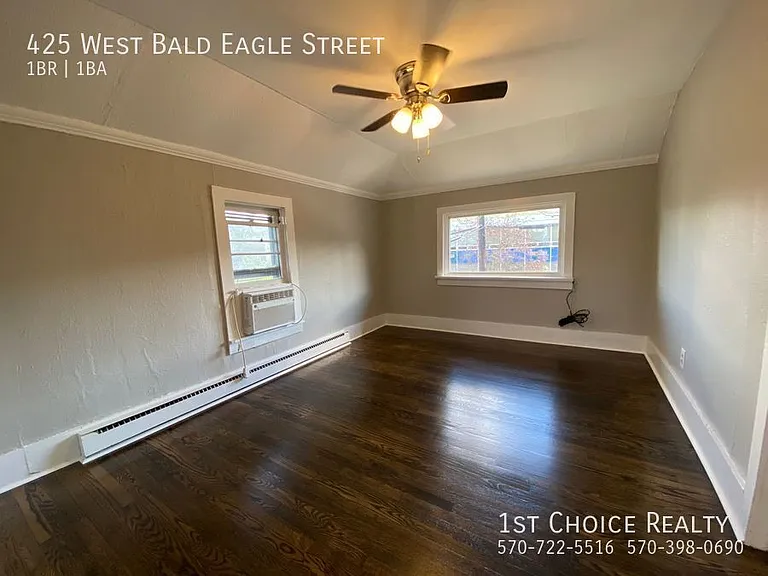 425 W Bald Eagle St — Photo 6