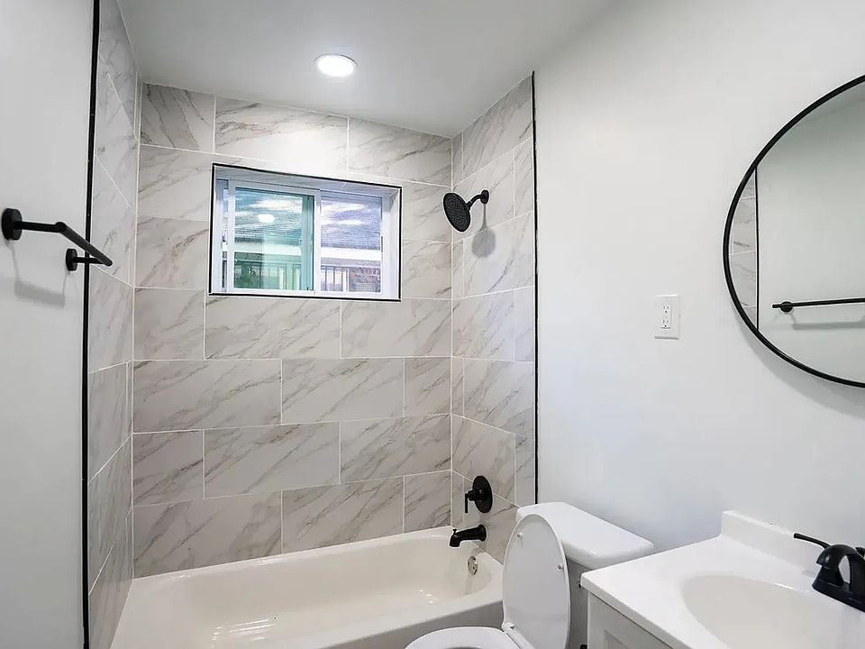 2nd image of 1736-38 Euclid Ave #1736