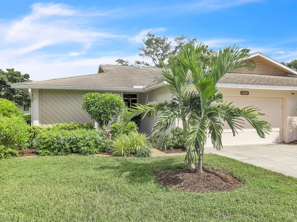 3458 Wilkinson Woods Dr #2, Sarasota, FL 34231