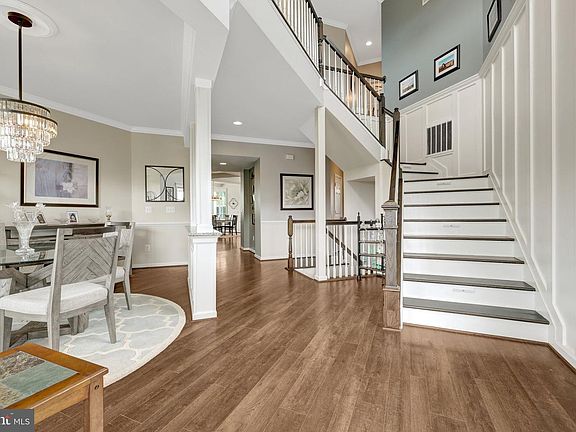 4th image of 35820 Peninsula Ct