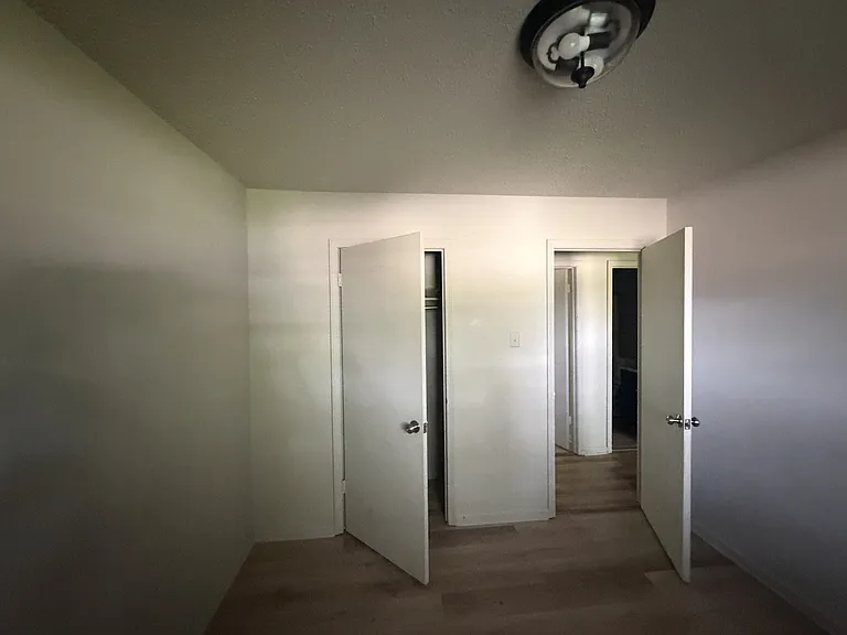 905 Maple Dr — Photo 17