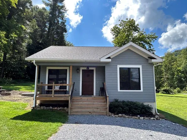 200 Lexington St, Damascus, VA 24236