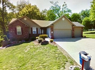 902 Southwind Ct, Collinsville, IL