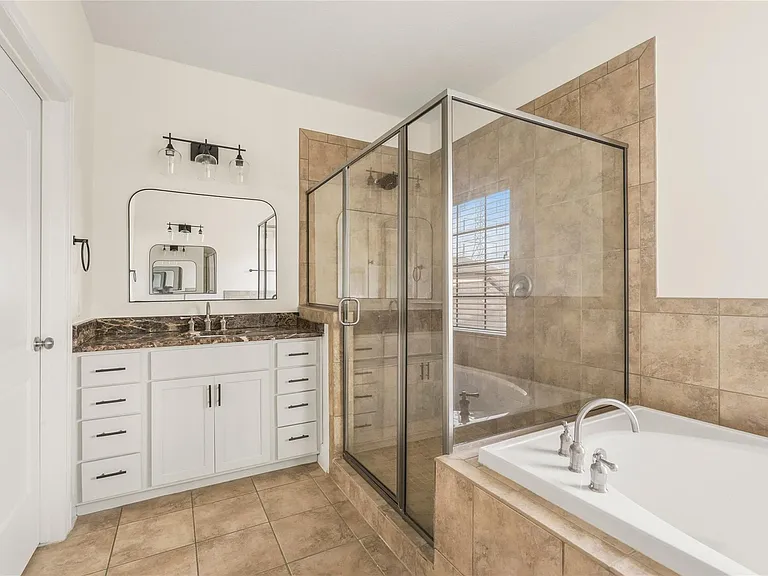 836 Garden Oaks Ter — Photo 20