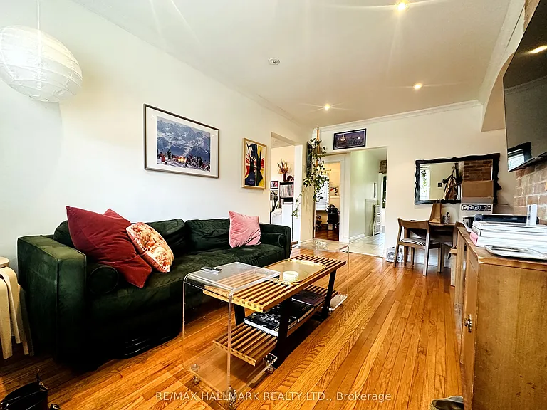 20 Triller Ave #2 — Photo 5
