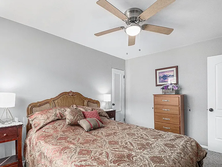 520 S 70th St — Photo 15