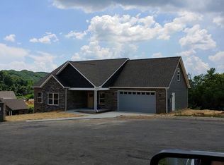 107 Raelyn Ridge Way, Clinton, TN 37716