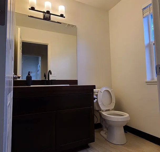 2141 SW Quartz Ave — Photo 11