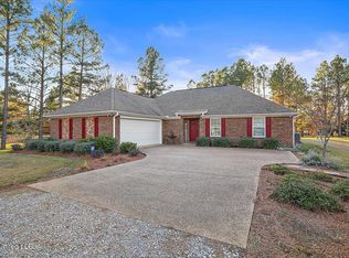 111 Doc Henry Cv, Terry, MS 39170