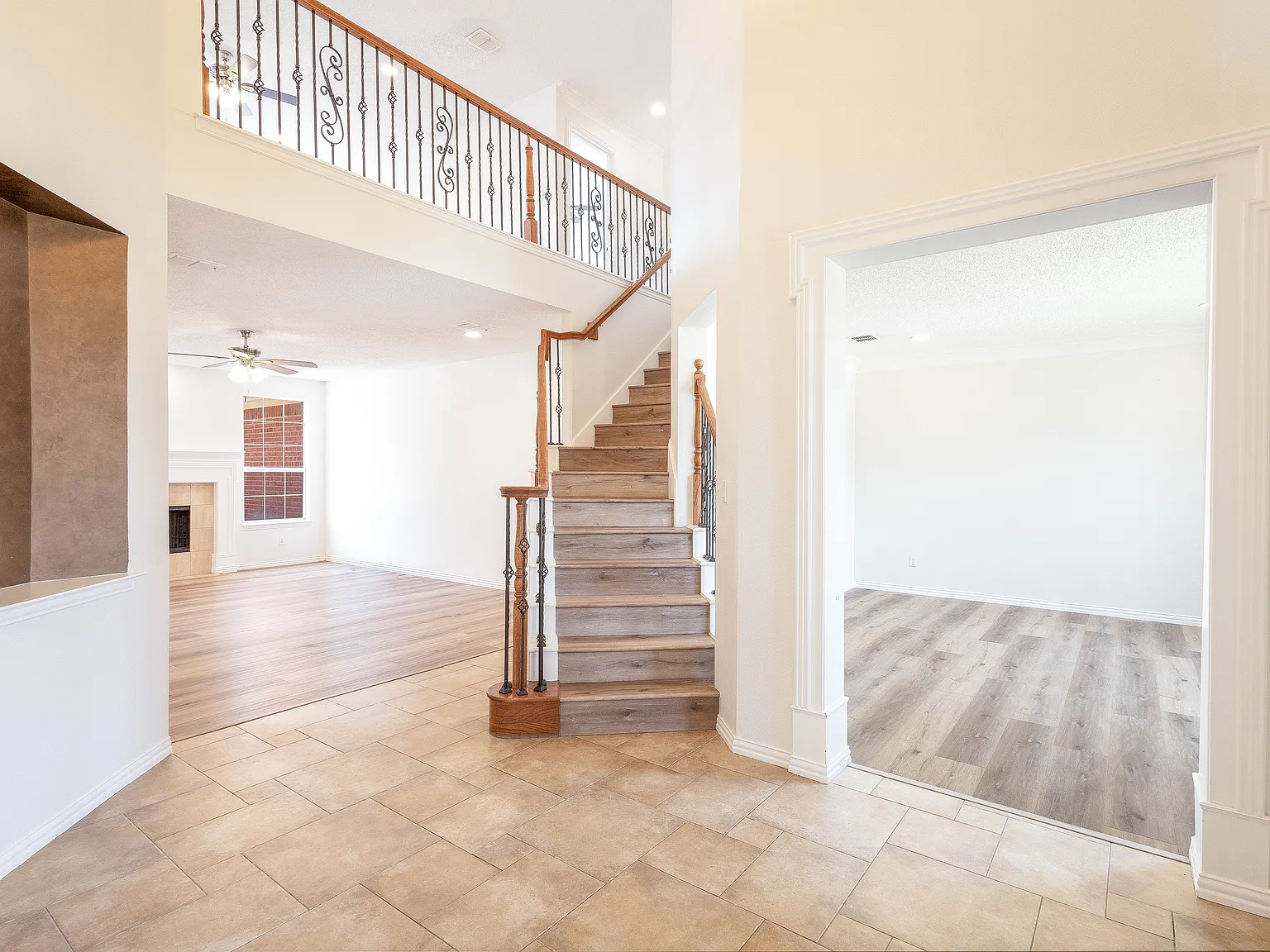 5 bed, 3368 sqft, $3,550 — Photo 3