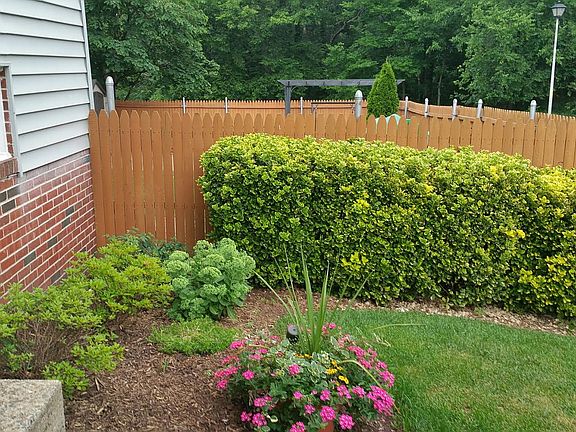 Side view of the front yard