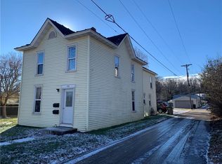 612 Bay St #1-2, Chippewa Falls, WI 54729