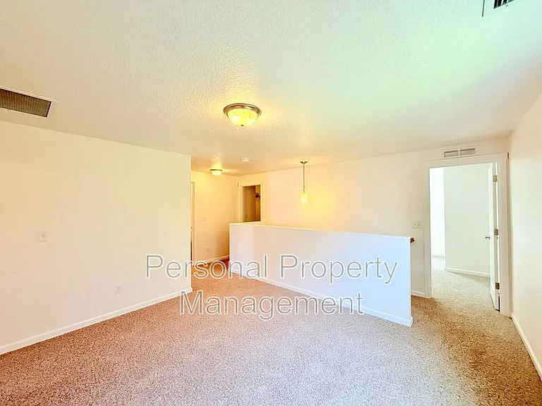 1200 SE 7th St — Photo 7
