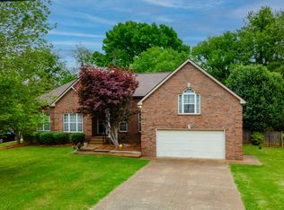 2726 New Port Royal Rd, Thompsons Station, TN 37179