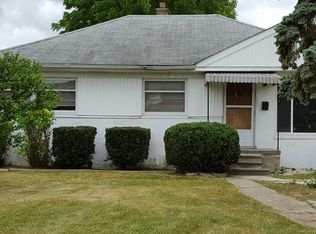 19044 Toepfer Dr, Eastpointe, MI 48021