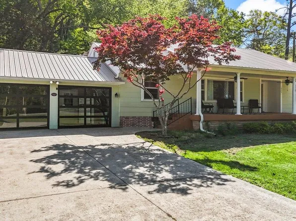 1925 Sunset Dr, Guntersville, AL 35976