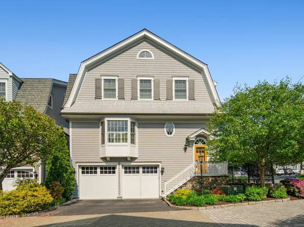 12 Maple Street #12, New Canaan, CT 06840