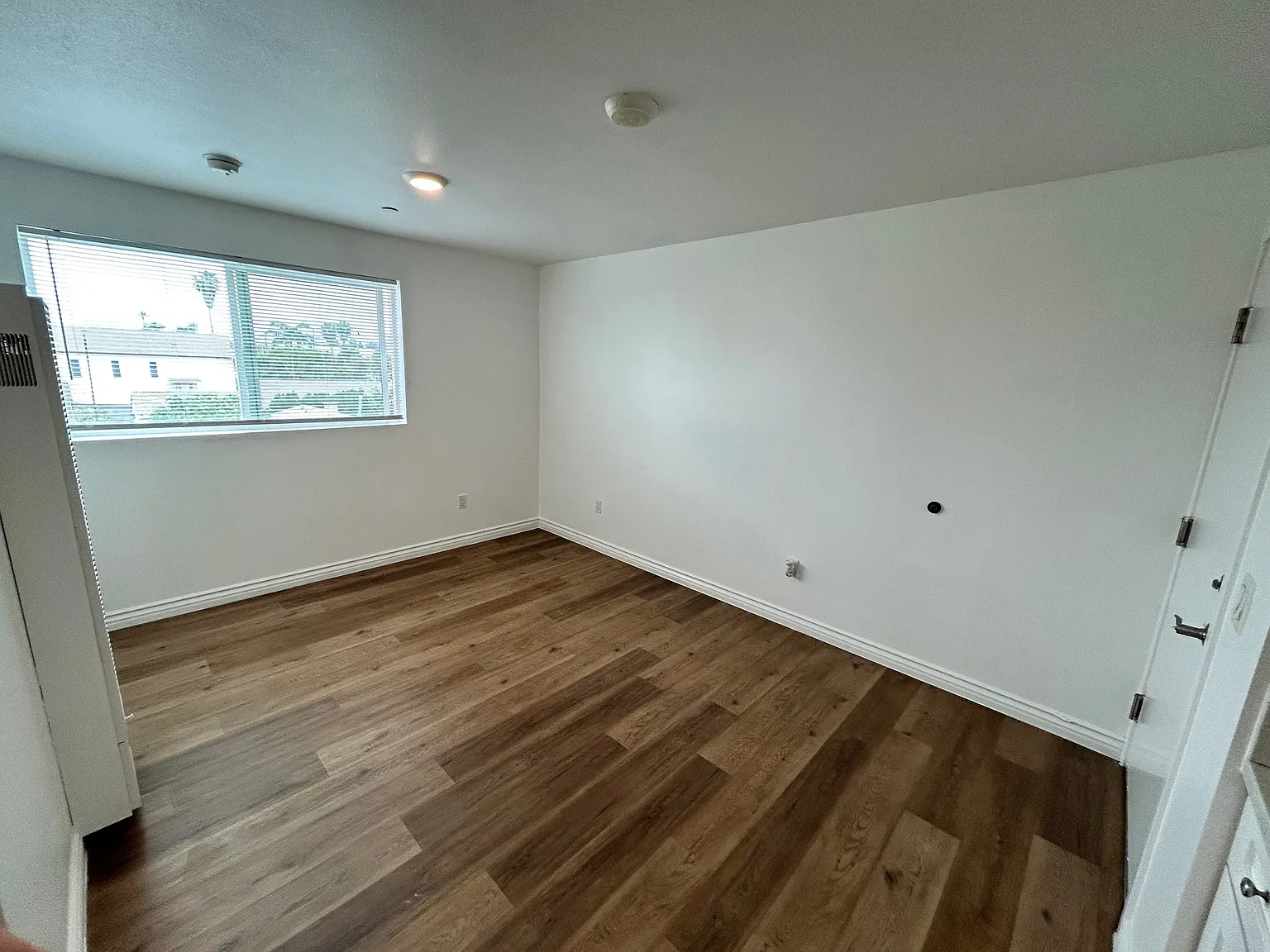 1 bed, 400 sqft, $1,800 — Photo 2