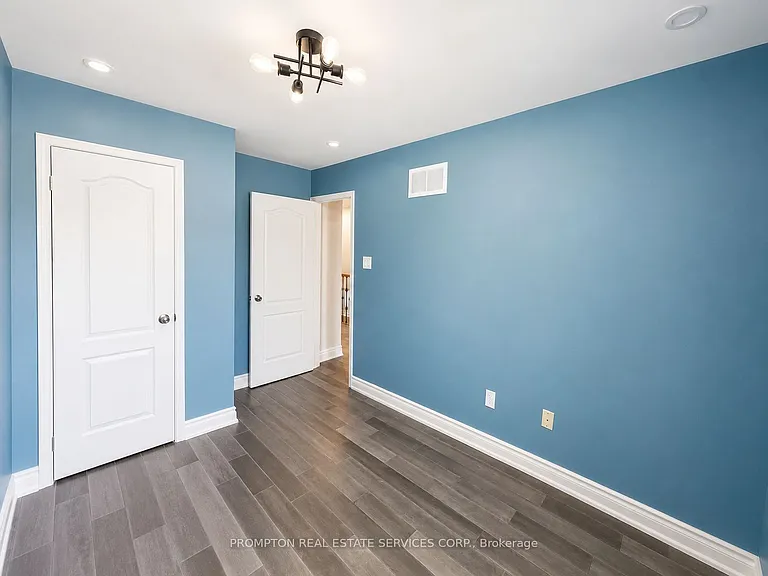 108 Parktree Dr — Photo 6