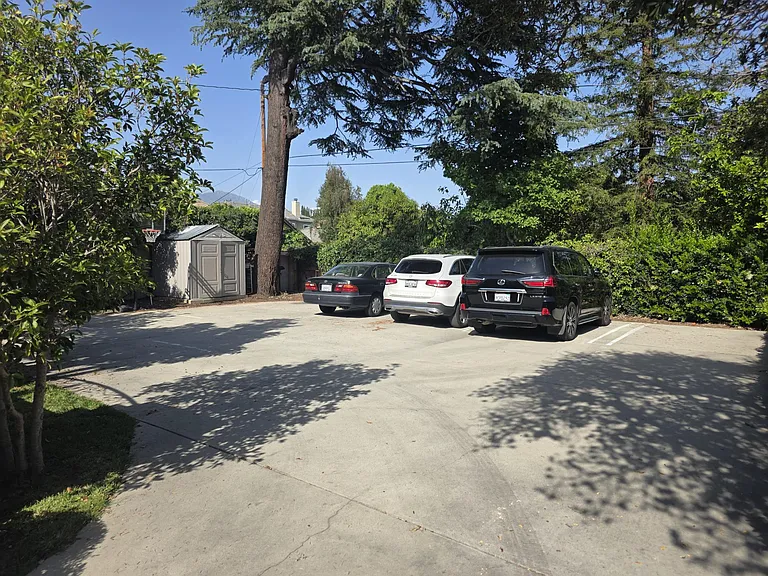 1718 S Baldwin Ave — Photo 11