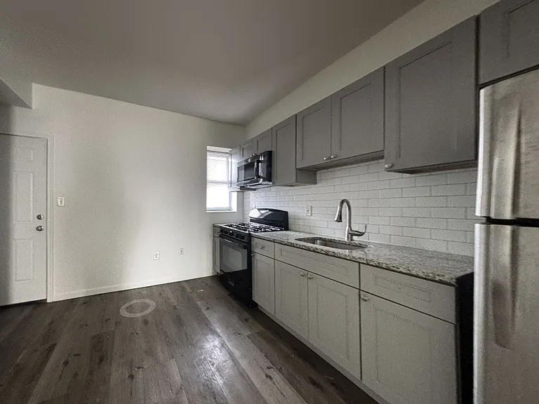 5513 Ludlow St — Photo 9